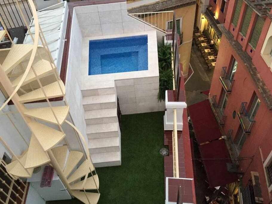 Atico Con Piscina Junto Catedral De Sevilla Extérieur photo