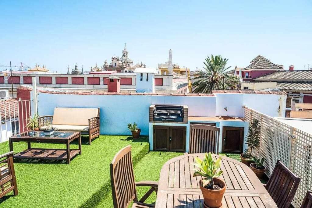 Atico Con Piscina Junto Catedral De Sevilla Extérieur photo
