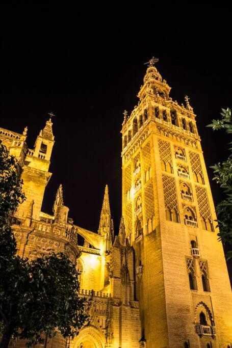 Atico Con Piscina Junto Catedral De Sevilla Extérieur photo